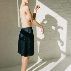 Shopify Zuri Short Sea Sale